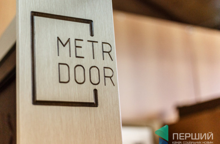 Серед Перших: MetrDoor показав, як насправді виготовляють високоякісні вхідні двері у Луцьку